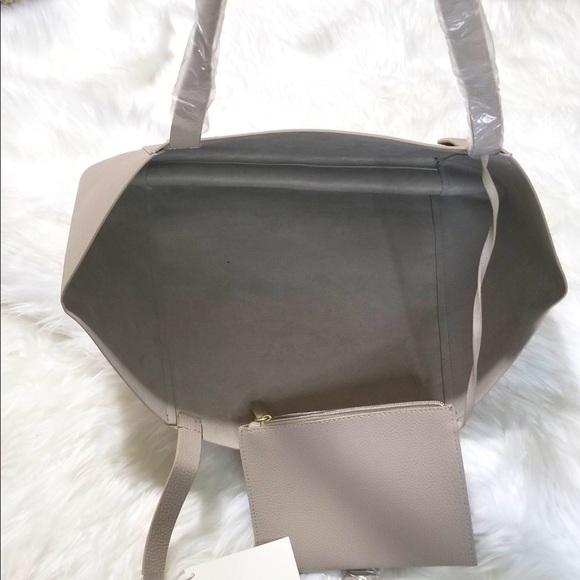 DKNY beige taupe tote bag with coin purse. - Picture 6 of 7